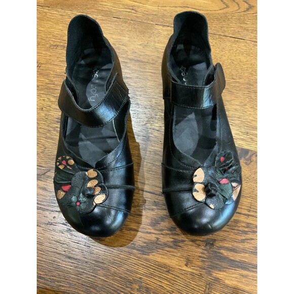 Mary Jane Shoes - Socofy Leather Floral Mary Jane Low Heel Pumps Size 6
